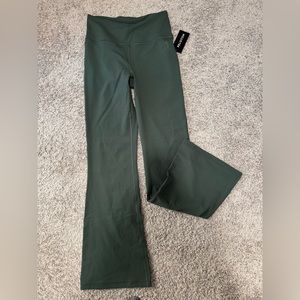Lululemon x Peloton Groove Pant Flare Nulu size 8 NEW WITH TAGS